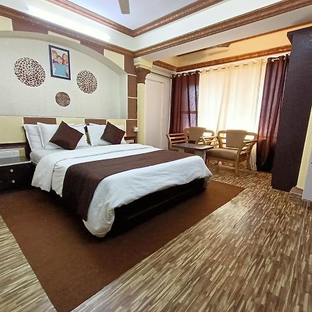 Kalpataru Hometel 뭄바이 외부 사진
